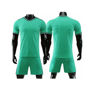 Ensemble d'uniformes de football de haute qualité/Kits de football d'équipe uniformes de football sublimés à séchage rapide avec logo personnalisé - Product Image 1