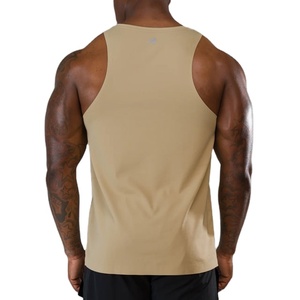 Débardeur de musculation pour hommes, sans manches, design découpé, vente en gros, prix bas, coupe ajustée, côtelé, élastique, stringer, maillot personnalisé - Product Image 6