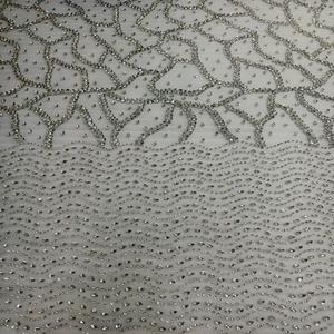 Tissu en dentelle brodée florale en maille filet 100% écologique de haute qualité avec strass, 5 yards, élégant - Product Image 5