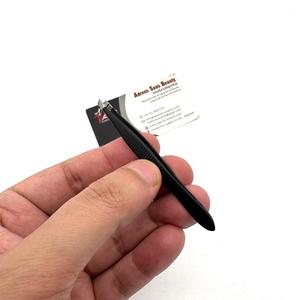 Pinza de Cejas Inclinada de Acero Inoxidable Negro Mate Personalizable, Herramienta de Belleza para Dar Forma a las Cejas y Depilación, Servicios OEM - Product Image 6