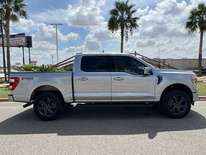 Gran Oferta: Ford F-150 Lariat SuperCrew 4WD 2023, Impecable, Listo para Enviar - Product Image 3