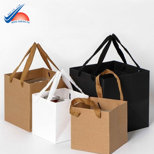 ถุงช้อปปิ้งกระดาษรีไซเคิล-การพิมพ์ที่มีคุณภาพสูง-ที่จับบิด-เหมาะสำหรับร้านค้าปลีกและร้านขายของที่ระลึก-โรงงานเวียดนาม - Product Image 1