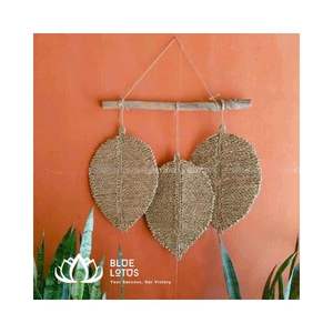 Sets de table en feuilles de jonc de mer de taille moyenne / Tapis en paille personnalisé pour la décoration de la maison, des textiles et des meubles, lotus bleu - Product Image 5