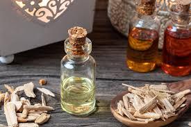 Huile de cèdre 100% pure de haute qualité en gros, fabricant d'huile de cèdre 100% pure et naturelle, meilleure huile de cèdre d'Inde - Product Image 4