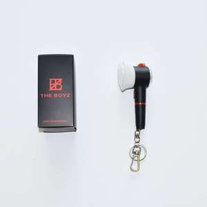 Venta al por mayor de accesorios LED para llaveros de BTS, estilo personaje de TV y cine, mini mochilas portátiles, dijes personalizados. - Product Image 3