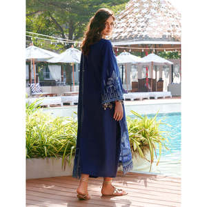 Camisa de chifón bordada IZEL-3PC con dupatta de malla Khaddi y pantalones-BIC-4872 - Product Image 3