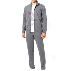 Venta al por mayor de chándal deportivo transpirable con logotipo personalizado de los hombres de dos piezas conjunto de algodón con capucha y pantalones ropa de entrenamiento al aire libre - Product Image 4