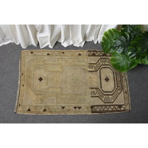 พรมขนสัตว์ตุรกีแบบวินเทจสีเบจ1.9x3ft รูปแบบการเย็บปะติดปะต่อกันสานแบบแบนสำหรับตกแต่งห้องนั่งเล่นด้วยยางพารา - Product Image 1