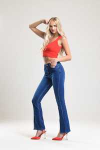 Vente en gros Pantalon cargo en denim à jambes larges et droites pour femmes européennes taille haute respirant trou Streetwear foncé fendu skinny - Product Image 4