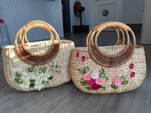 Bolsos de jacinto de agua ecológicos de moda para el verano Diseño de dos manijas juvenil y dinámico con cierre abierto - Product Image 6