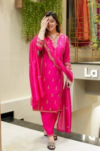 Conjunto de tela superior Salwar Kameez bordado Chanderi para mujer con codificación de secuencias para ocasiones de fiesta - Product Image 2