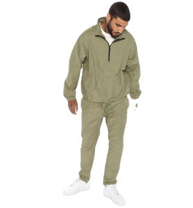 ชุดวอร์มกันลมแบบมีฮู้ดสำหรับผู้ชาย ลายบล็อกสี พร้อมกางเกง  รับสกรีนโลโก้ ชุดกีฬากลางแจ้ง ระบายอากาศได้ดี น้ำหนักเบา - Product Image 1