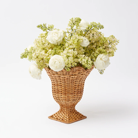 Urne à fleurs en rotin naturel de haute qualité avec un cadre en acier Décorations de Noël Accessoires de décoration d'intérieur du Vietnam B2B
