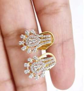 Pendientes de moissanita personalizados de calidad garantizada con diseño de gota para conjunto nupcial a la venta por exportadores indios a precios bajos pendientes - Product Image 1