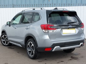 USADO LHD/RHD 2024 SUBARU FORESTER 2,0 XE PREMIUM - Product Image 2