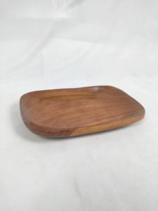 Plateaux rustiques en bois naturel pour table à manger, pour servir des collations, des boissons, du thé, du café. Disponibles chez Worldwide Supply, assiettes et plats en solde. - Product Image 3