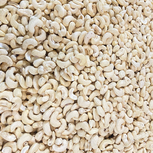 Ventes chaudes, noix de cajou du Vietnam de haute qualité, W320, noix de cajou brutes, service OEM ODM, marque SANTIGO - Product Image 1