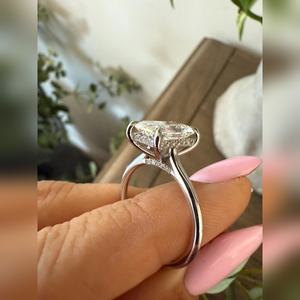 Anillo de Compromiso con Diamante Cultivado en Laboratorio, Corte Radiante, Claridad VVS2, 3.00 Quilates, Certificado IGI, Venta al por Mayor a Precio Económico - Product Image 4