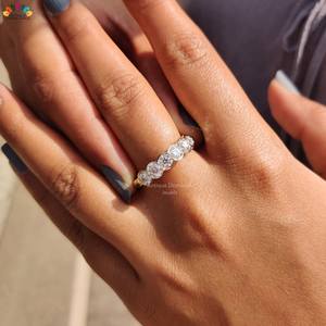 Anillo de compromiso de Plata de Ley 925 de diseño moderno, circón, forma de diamante, chapado en oro, clásico para joyería de boda, proveedor directo - Product Image 1