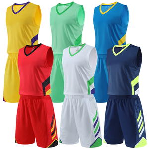 Meilleur uniforme de basket-ball personnalisé de haute qualité logo de pressage à chaud maillot de basket-ball à séchage rapide ensembles courts uniformes - Product Image 1