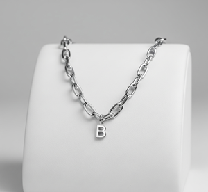 Collar de cadena de eslabones chapados en rodio de plata 925 Unisex, abalorio de letras del alfabeto, uso diario, colgante de moda de tendencia para regalo de hombre - Product Image 2