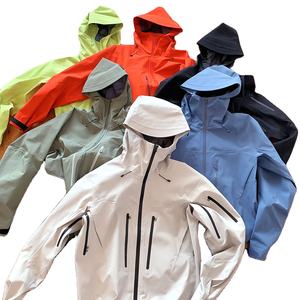 Hombres Goretex Snowboarding Chaqueta de esquí y pantalones aislados Ropa de Snowboard - Product Image 4