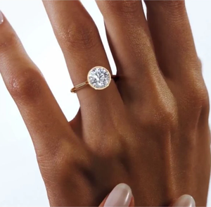 Bague en diamant taillé rond en or massif 10 carats bague de mariage solitaire en diamant cultivé en laboratoire bague de fiançailles en diamant taillé rond pour l'amour - Product Image 2