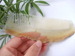 Peine de cuerno de búfalo Premium fuerte, elegante y duradero de artesanía creciente - Product Image 4