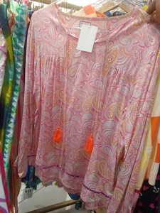 Verano Boho Casual Túnica Multicolor Estampado abstracto Rosa Base Azul Naranja Magenta Manga larga Borla Cuello Botón frontal Blusa - Product Image 3