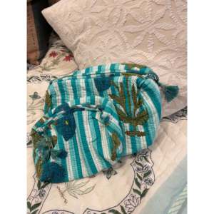 Sac portable brodé Tropicana Bohemian avec fermeture à glissière - Product Image 1