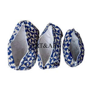 Ensemble de 3 trousses de maquillage de voyage écologiques en coton indien matelassé à imprimé floral avec fermeture éclair, résistantes à l'eau, pour femmes - Product Image 4