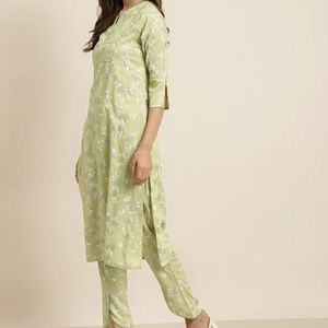 ชุดคลุมทรงตรงผ้าเรยอนพิมพ์ลายดอกไม้สีเงินลำลองสำหรับผู้หญิงมีลวดลายยาวถึงข้อเท้าสีเขียว - Product Image 1