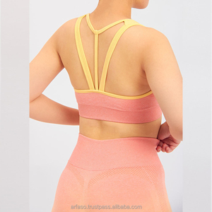 Fabricant OEM Vêtements de sport Nouveau printemps Vêtements de sport de fitness Shorts d'entraînement pour femmes Ensemble de shorts de sport sans couture - Product Image 4