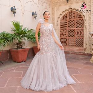 Dernière robe de sirène en filet or ivoire ornée de beats à sequins et de diamants au prix de gros - Product Image 1