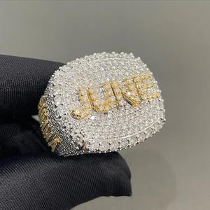 La Plus Réclamée Forme Carrée Exclusive Conception Ronde Moissanite Diamant Lettre Personnalisée Hommes Bague Hip Hop Pour Cadeau à Bon Prix - Product Image 2