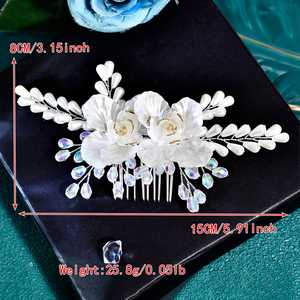 หวีผม Bridella BHP404-S สีขาวมุก ประดับคริสตัล ทำมือ สไตล์วินเทจ ประดับเพชรเทียม สวมใส่สบาย กระชับแน่น เหมาะสำหรับงานแต่งงานและงานพิธีการ - Product Image 2