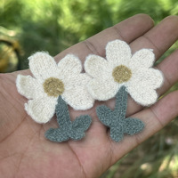 Broderie de tournesol, sans colle, idéale pour les pinces à cheveux DIY, les accessoires capillaires et les accessoires vestimentaires.