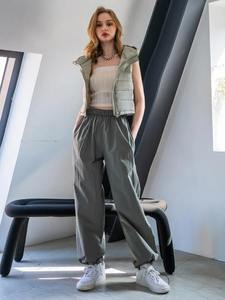 <b>Women's</b> Fashionable Outerwear Zip up Puffer <b>Vest</b> High Quality Solid Color Sleeveless Down Jackets - Product Image 3