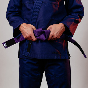 Venta al por mayor personalizado BJJ Gi para mujeres estiramiento transpirable 100% algodón ligero Jiu Jitsu Kimono con pantalones Ripstop entrenamiento - Product Image 4