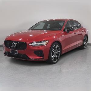 S60 Recharge T8 R-Design AWD 4D 2022 de Segunda Mano, Sedán Híbrido Enchufable de Lujo con Tracción en las Cuatro Ruedas, Vehículo Eléctrico de Gasolina de Alto Rendimiento - Product Image 1