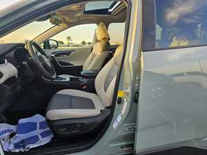 Cuidadosamente-Usado-2019- TOYOTA- RAV 4-en venta - Product Image 4