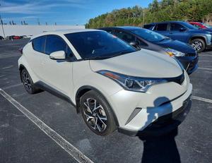 Toyota C-HR XLE Premium 2018 USADO EN EXCELENTES CONDICIONES - Product Image 1