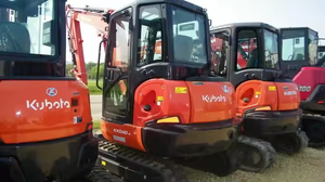 KX040-4 Kubota 2024 d'occasion mini pelle sur chenilles 4 tonnes à vendre à des prix d'usine - Product Image 6