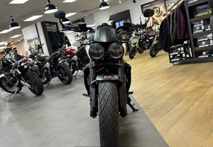 Motocicleta Cruiser RIDE 2026 FOR-Triumph ROCKET 3 R EVEL KNIEVEL EDICIÓN LIMITADA en Venta - Product Image 3