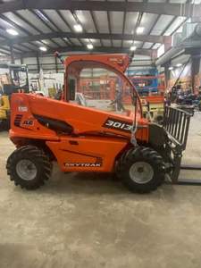 Catégorie de produit Gerbeurs et récupérateurs Chariot élévateur de meilleure capacité avec composant moteur central - Product Image 3