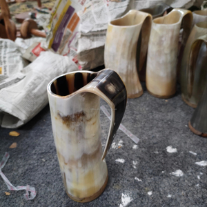 Taza de cuerno hecha a mano Natural de gran calidad, tazas vikingas para beber, taza de cuerno para beber cerveza, uso multiusos - Product Image 1