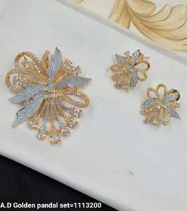 ENSEMBLE DE PENDENTIFS EN DIAMANT AMÉRICAIN À LA MODE ET PLAQUÉ OR CLASSIQUE SANS CHAÎNE PENDENTIF ENSEMBLE DE COLLIER FEMME ET FILLE - Product Image 6