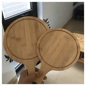 Planche à découper en bambou, style pagaie en bois de bambou écologique pour couper et servir la pizza, pour les restaurants au Vietnam - Product Image 3
