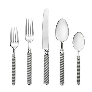 Ensemble de couverts en argent avec poignée à motif de corde avec couverts élégants en acier inoxydable pour table à manger utilisation de restaurant à domicile d'Inde - Product Image 5