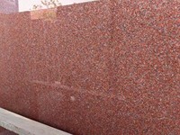 Grandes dalles et carreaux de taille de coupeur de dalles de granit rouge impérial indien naturel poli